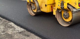 Asphalt paving