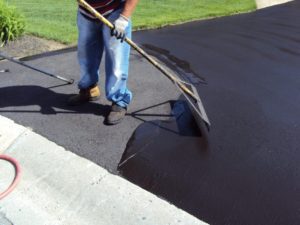 Professional Sealcoating by common wealth paving in Louisville