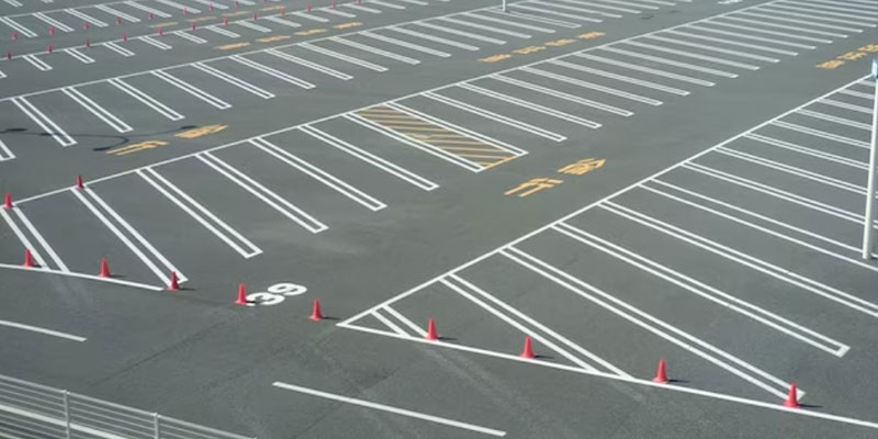 Parking Lot Striping In Louisville - Commonwealth Paving
