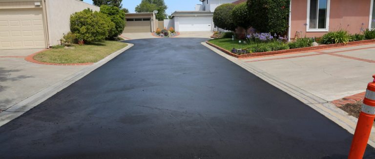 Commonwealth Paving's Approach to Professional Seal Coating: