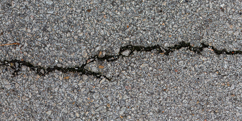 Seal the Deal with Expert Asphalt Crack Repair by Commonwealth Paving in Louisville, KY