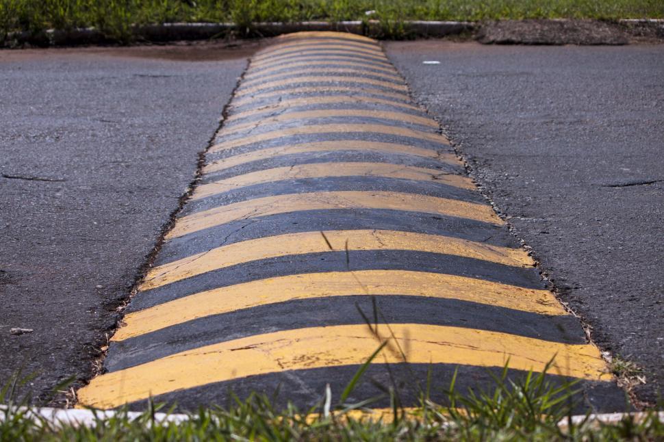 Cost-Effective Solutions for Installing Speed Bumps for Asphalt