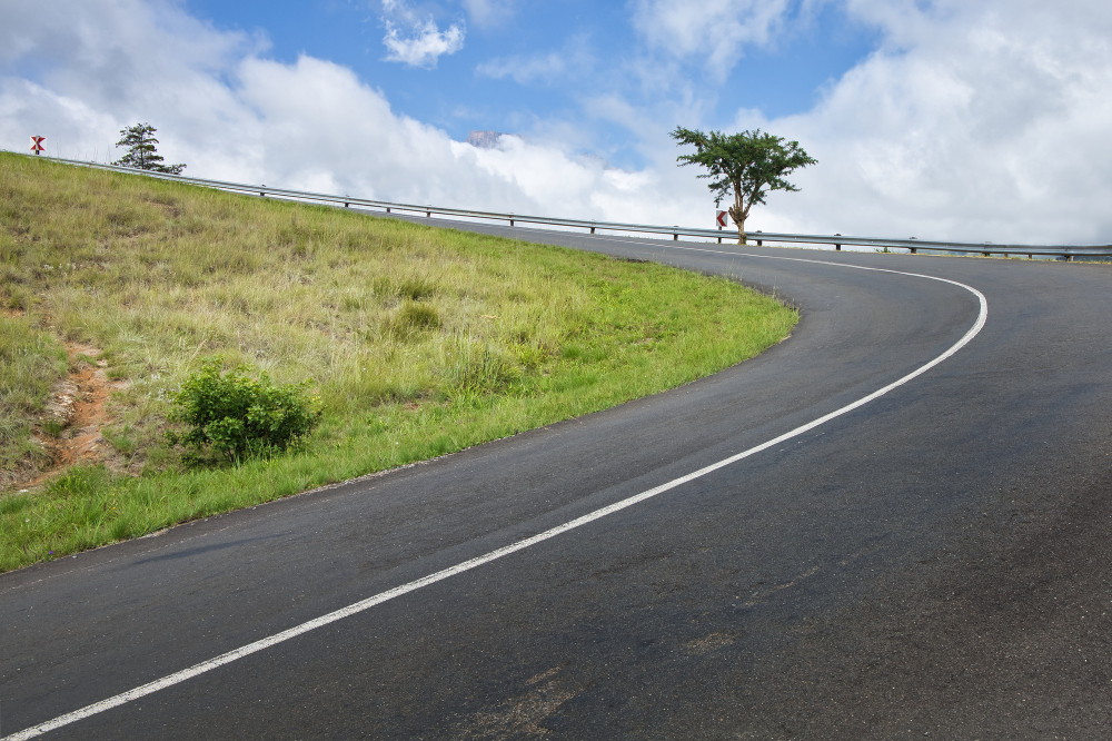 A Step-by-Step Process for Asphalt Driveway Repair: From Start to Finish