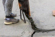 Top 3 Benefits of Asphalt Crack Repair for Louisville Homeowners
