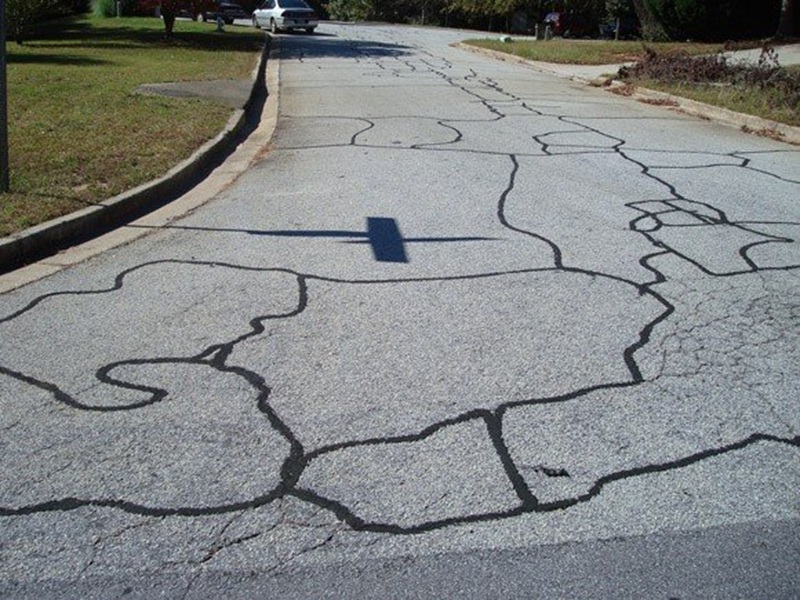 Is Asphalt Crack Repair Worth It in Louisville? 5 Key Considerations
