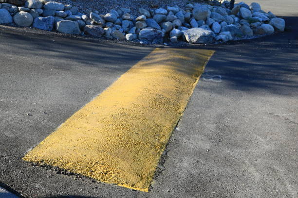 How Speed Bumps for Asphalt Improve Traffic Flow in Louisville: 5 Key Benefits