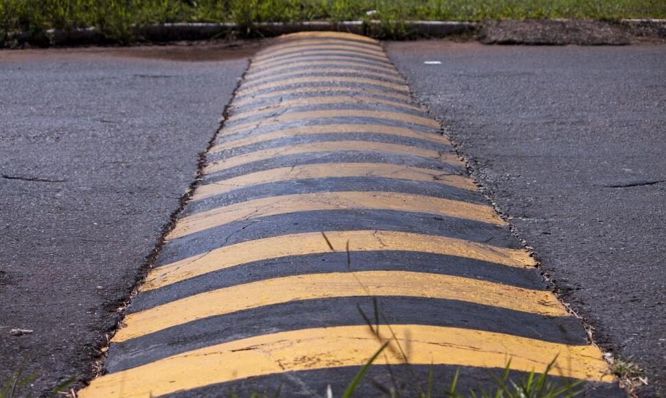 Rubber vs Asphalt Speed Bumps: Which Is Better for Your Property?