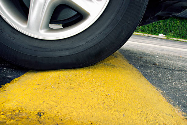 Speed Bumps for Asphalt: How They Improve Safety and Control Traffic Flow 1 Speed Bumps for Asphalt: How They Improve Safety and Control Traffic Flow